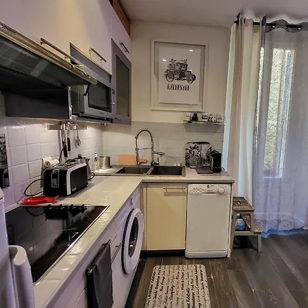 - Center, Ac / Wifi Cannes