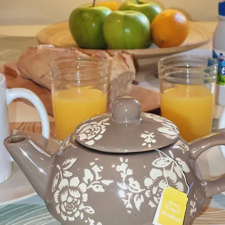 - Center, Ac / Wifi * Cannes